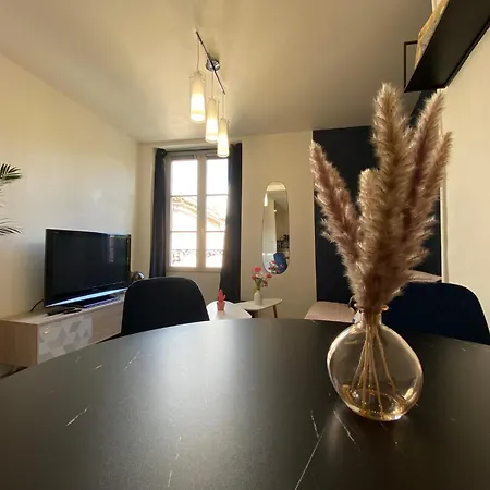 L'indigo, T2, 10 Min Centre Historique, Wifi, Netflix, Amazon Prime Apartman Poitiers